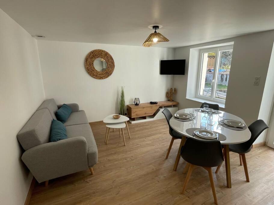 Logement Idealement Situe Sur La Voie Verte Celles-sur-Plaine Esterno foto